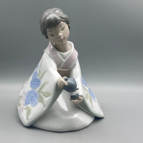 Nao lladro oriental tea - nao, '"oriental