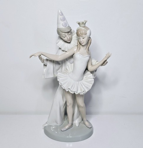 Lladro 4882 carnival - "carnival, couple"