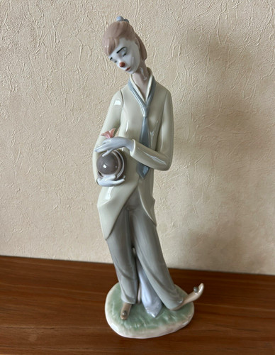 Lladró figurine romantic - lladró, figurine,