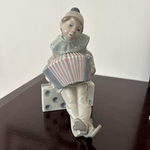 Vintage retired 1971 lladro - vintage,