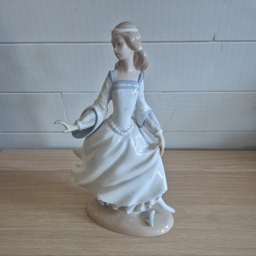 Vintage lladro cinderella lost - cinderella,