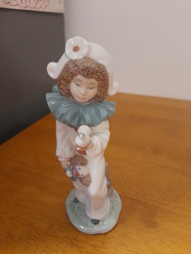 Nao lladro jester - lladro,, girl