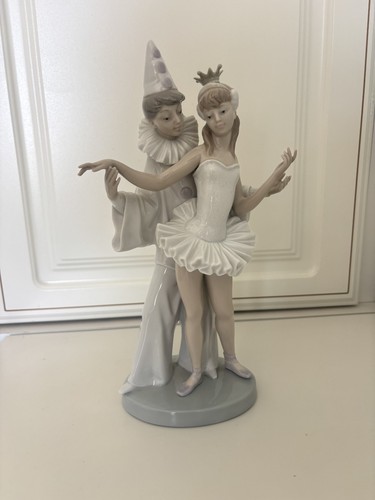 Lladro figurine carnival - lladro,
