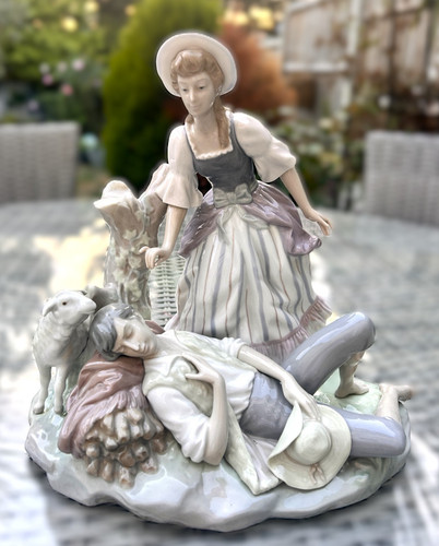 Lladro 4760 rest the - rest,