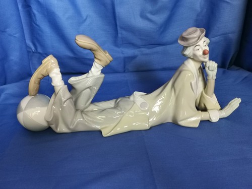 Lladro clown lying - lladro,