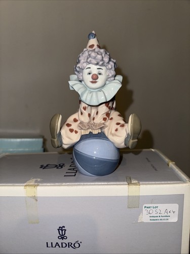 Vinrage lladro clown figurine - vinrage,